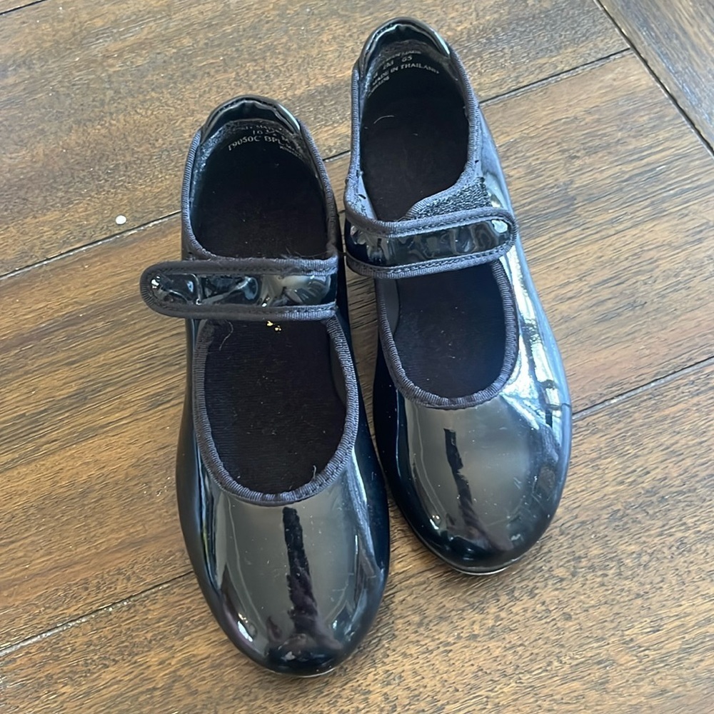 Theatricals Black lace Tap Shoes, Size 10.5